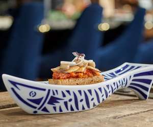 Uni Toast on fish shaped plate